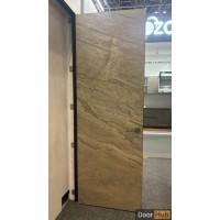 باب داخلي بقشرة حجرية - لمسة معمارية فاخرة للمطورين | DoorHub الإمارات العربية المتحدة